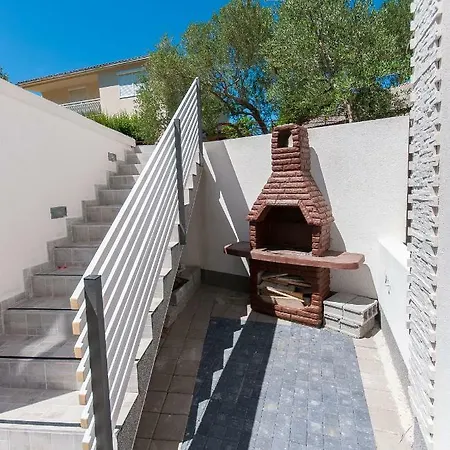 Matanovi Dvori וילה Slime