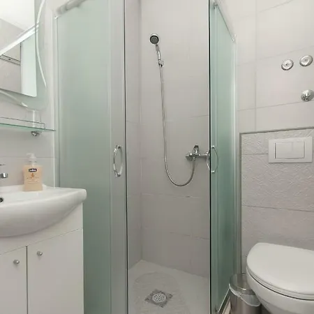 Vila Matanovi Dvori *