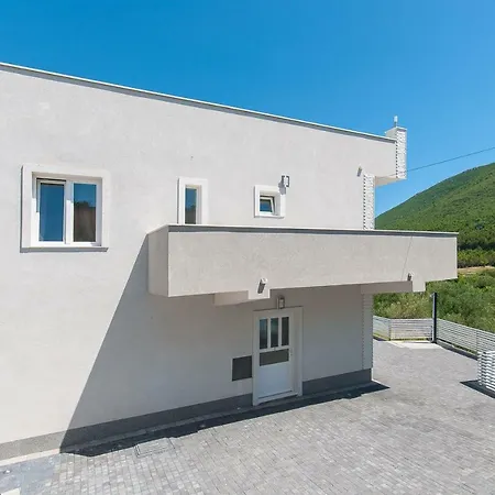 Matanovi Dvori Vila